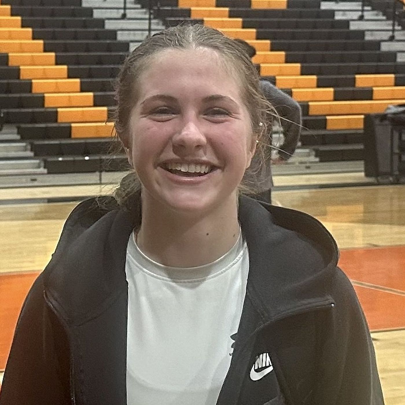 Kathlyn Bainbridge heats up behind the arc, helps St. Charles East to second-half surge to defeat Geneva