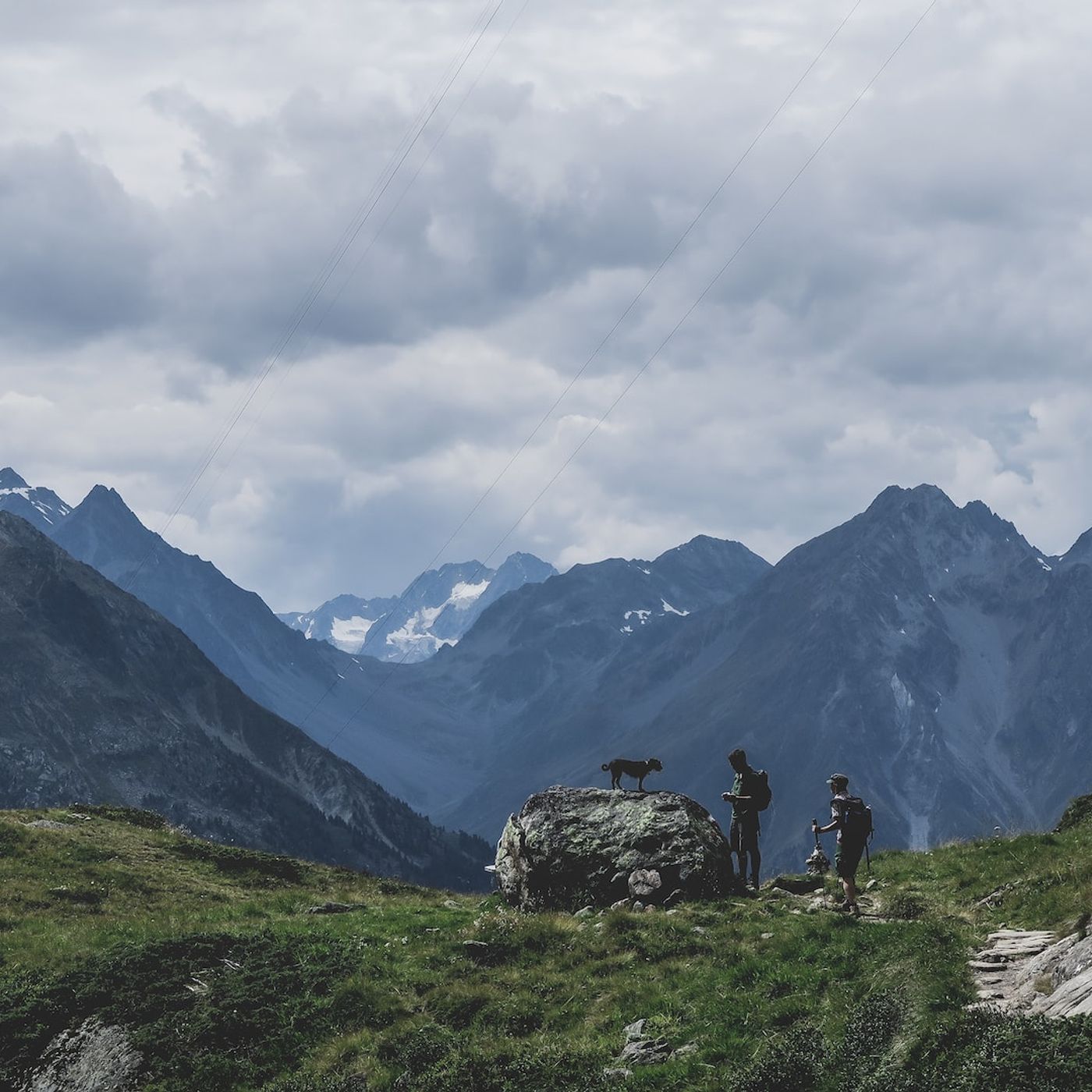 Tal vez herido, un poema de amor de Pablo Neruda. Poemas de Pablo Neruda para los enamorados llenos de ausencia