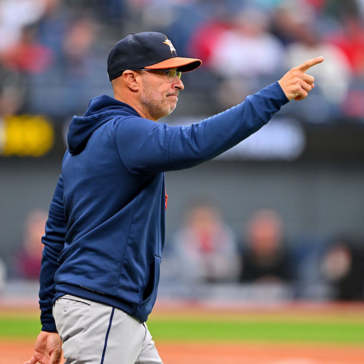 Brian Bogusevic Breaks Down Astros Injuries and Pitching Struggles