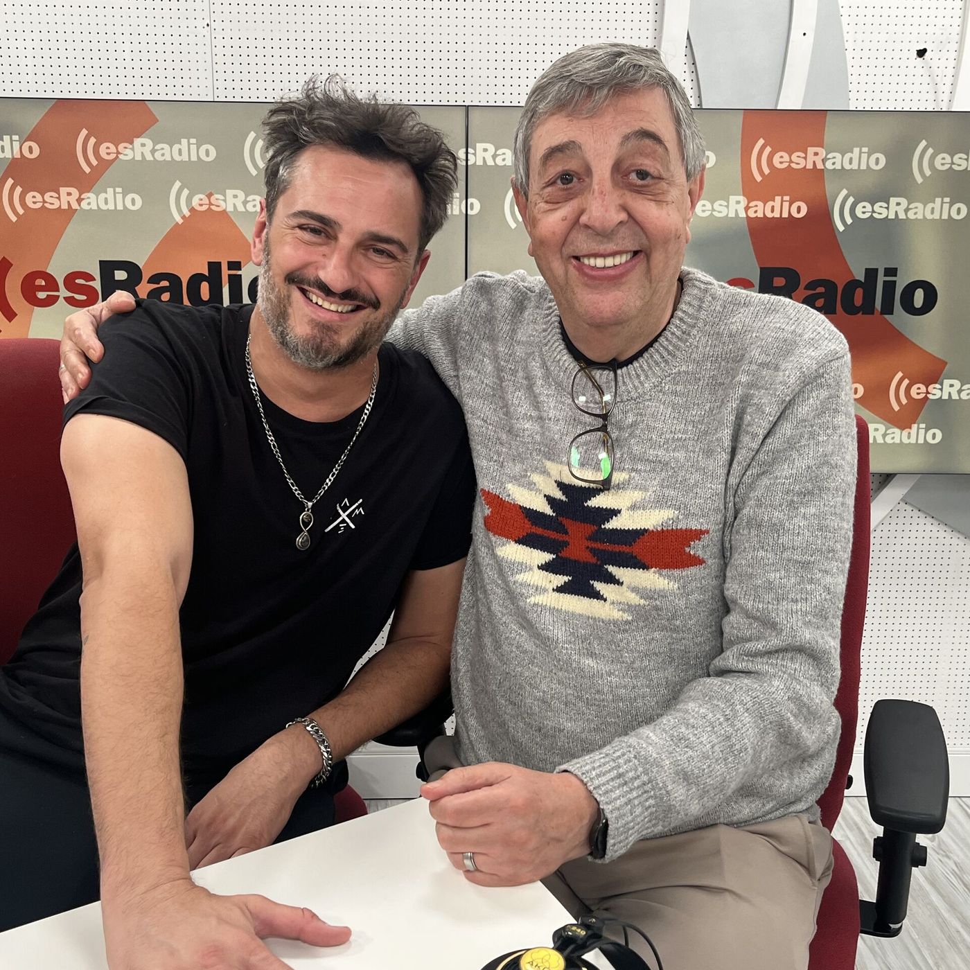 Una Hora Contigo: Asier Etxeandia, el villano del cine español episode artwork