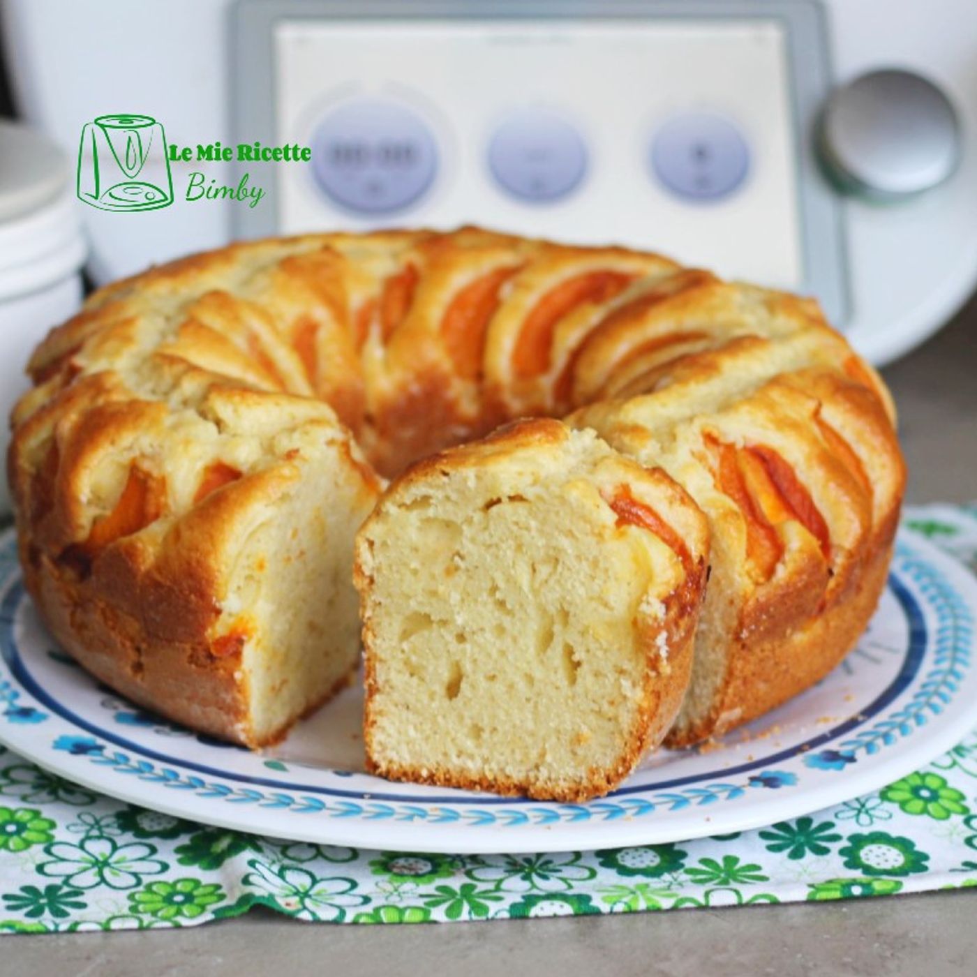 CIAMBELLA ALLE ALBICOCCHE BIMBY CON YOGURT: Dolce Estivo Irresistibile!