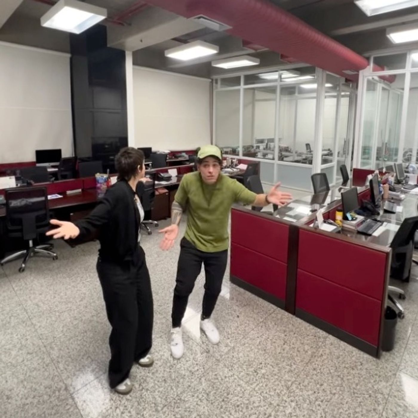 21.04.26 - Onde Você Está No Feriado?