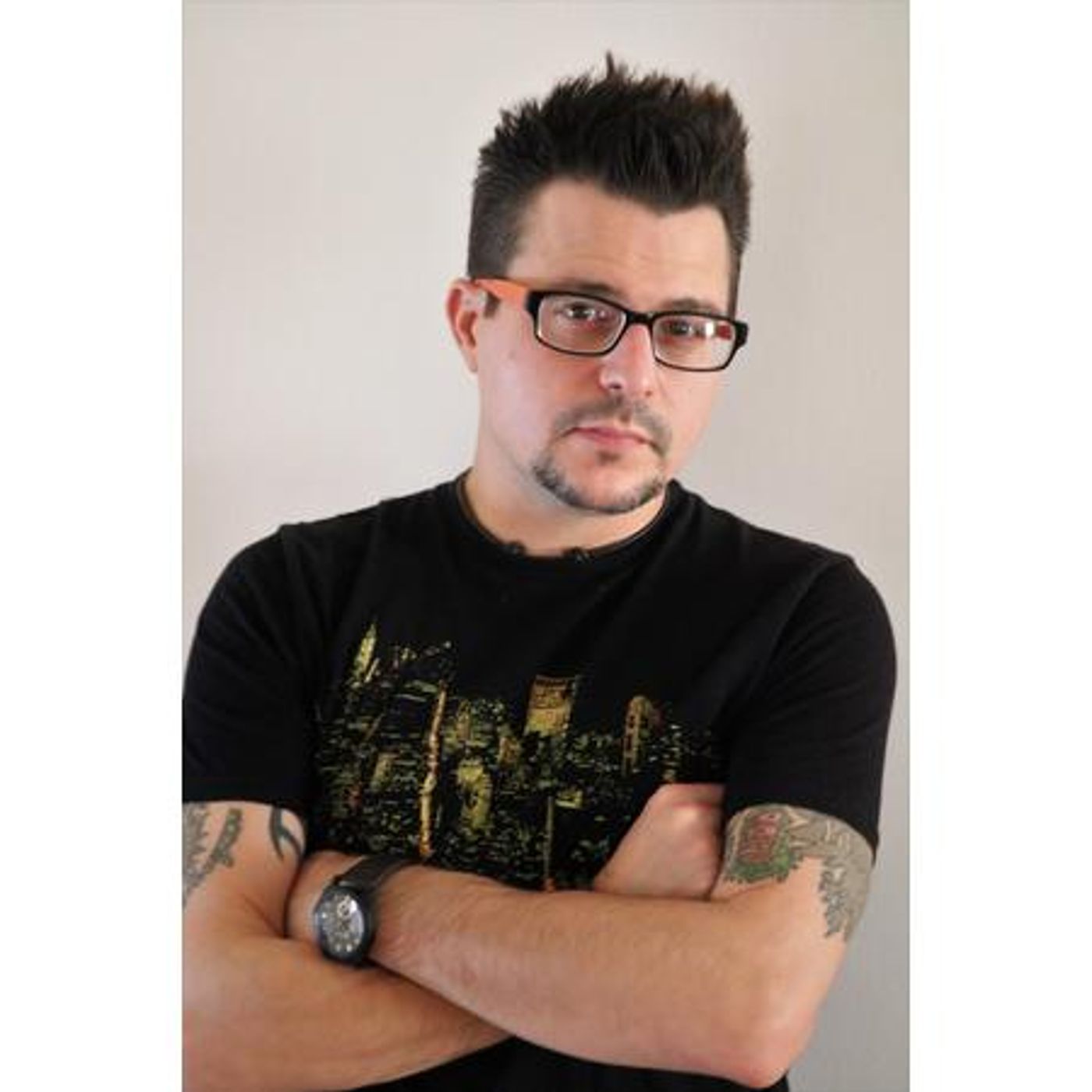 NYC Writer, TV/radio reporter, producer and author Mike Figliola talks about his new book “The Slow Midnight on Cypress Avenue"! episode artwork