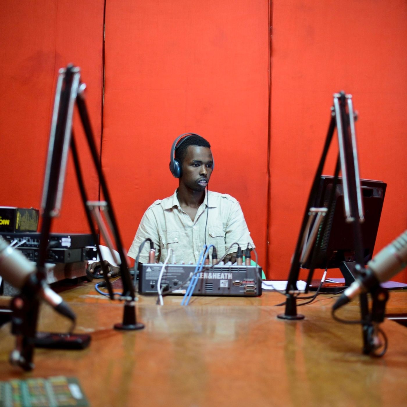 Le journal du 4 novembre 2025 - Trois journalistes placés sous mandat de dépôt à Kollo après leur comparution à Niamey episode artwork