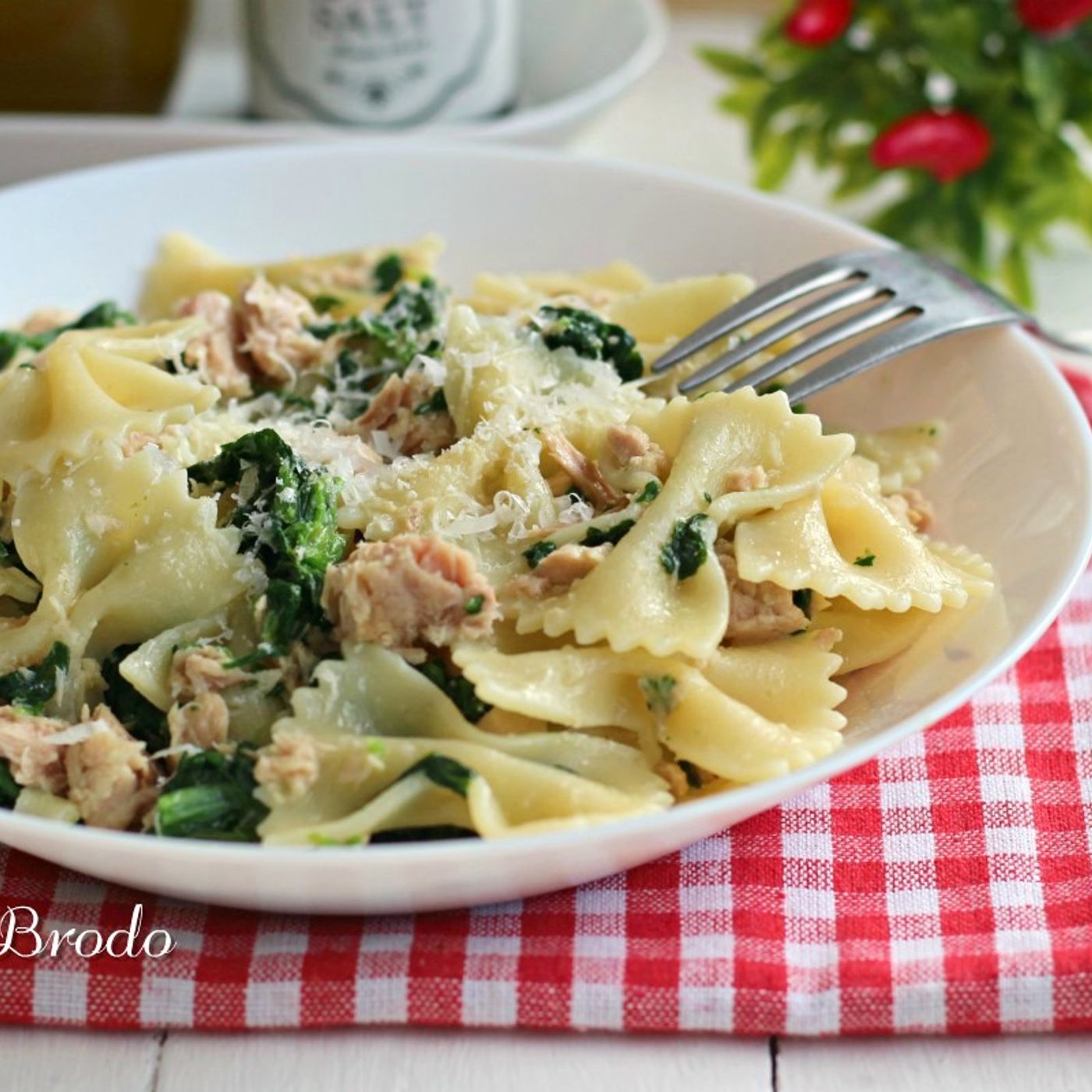 Pasta agli spinaci e tonno "un Piatto Sano e Gustoso" episode artwork