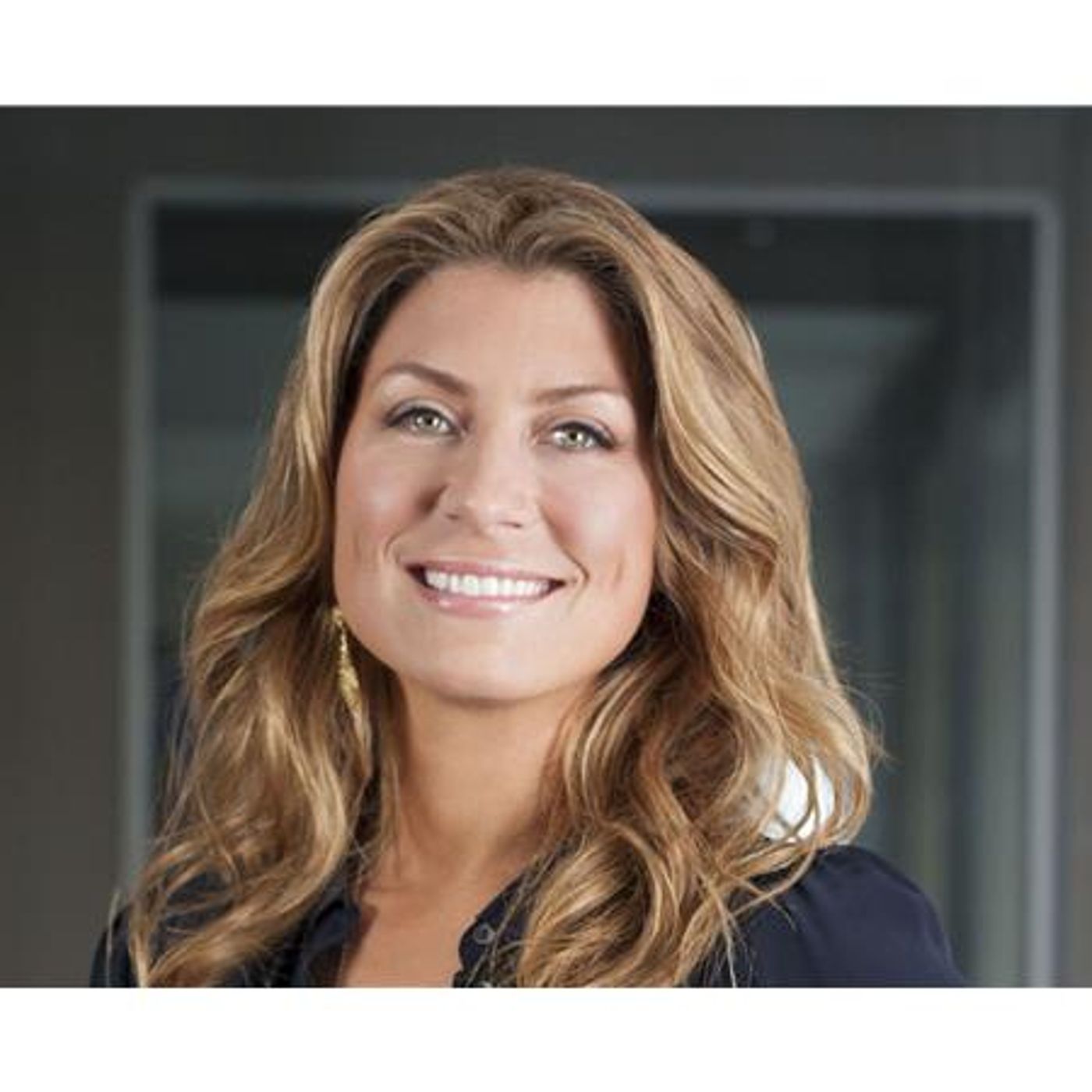 Purge your closet w/ Genevieve Gorder & help kids w/ Shoes that Grow episode artwork