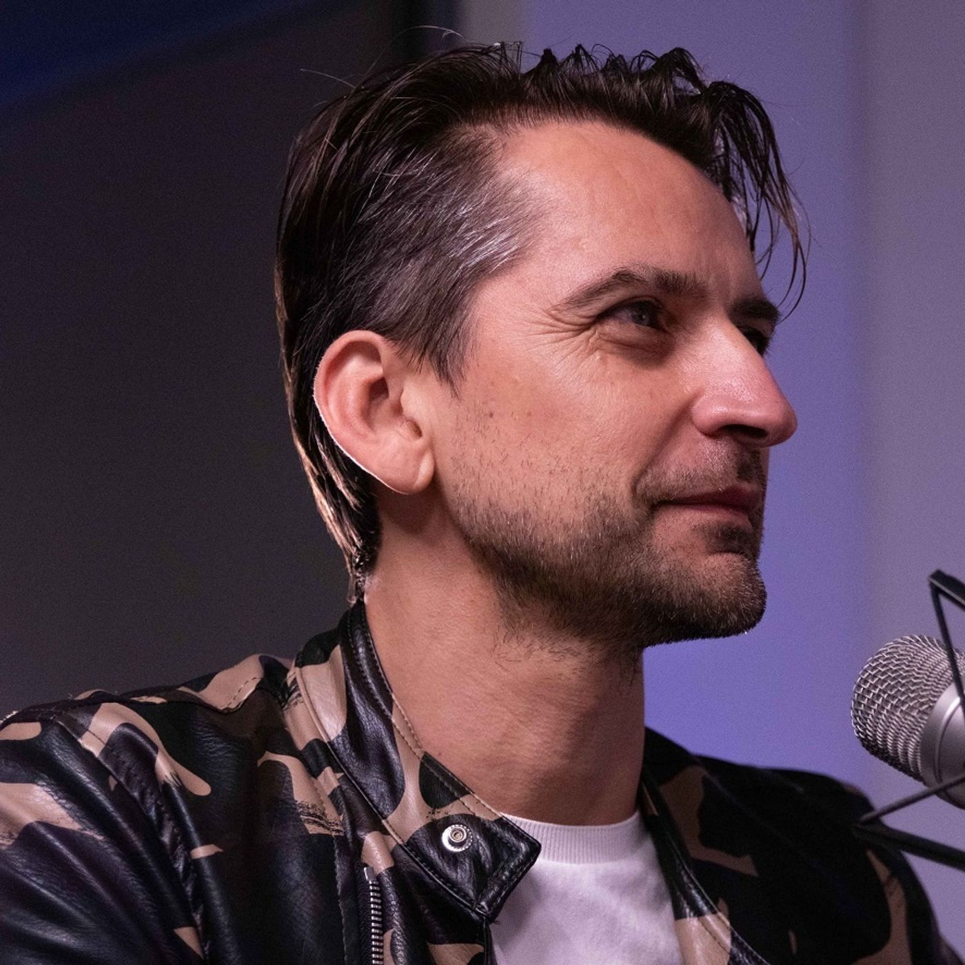 RADIOCENTRO POKALBIAI: Alanas Chošnau apie 2024 m. planus ir naują dainą „Ilgesys“ episode artwork