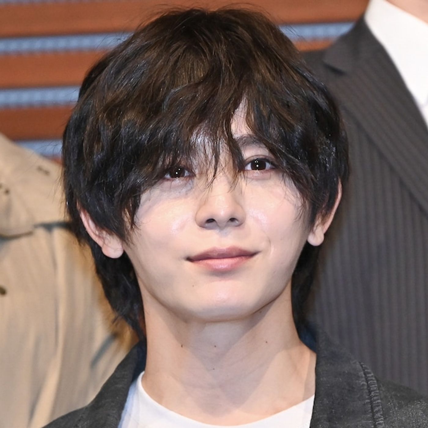山田涼介「一次元の挿し木」で美男子を演じる「ちょっとした色気を感じられる隙間を作れれば」（会見レポート / 写真16枚） - 音楽ナタリー episode artwork