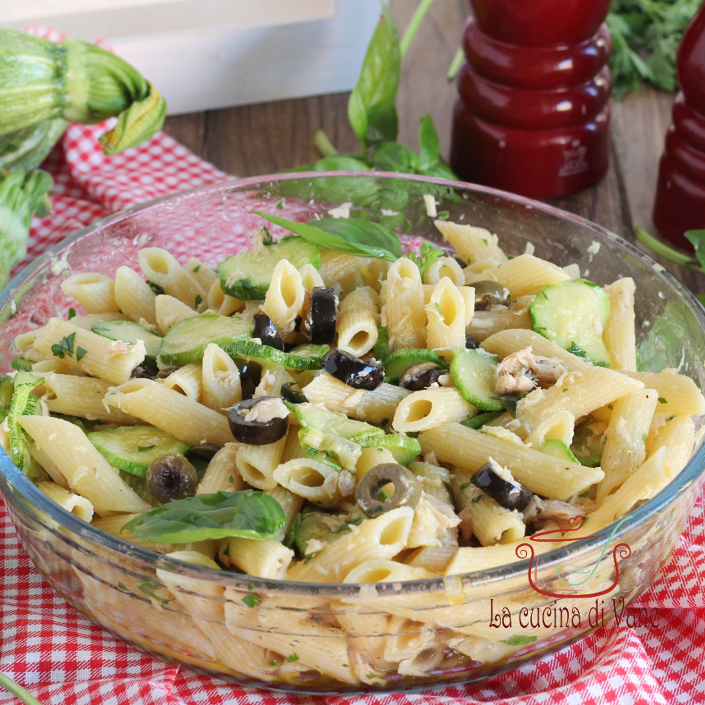 PASTA FREDDA CON ZUCCHINE TONNO E OLIVE episode artwork