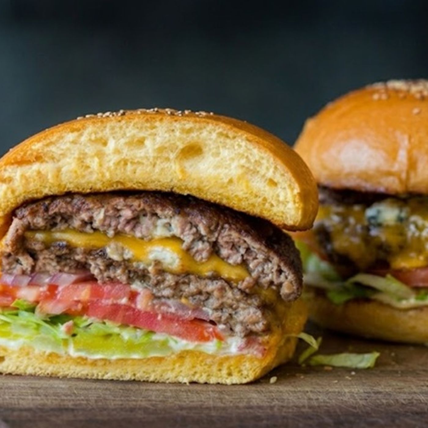 Smash Burger Fatto in Casa: la Ricetta Originale e i Trucchi per Bordi Croccantissimi episode artwork