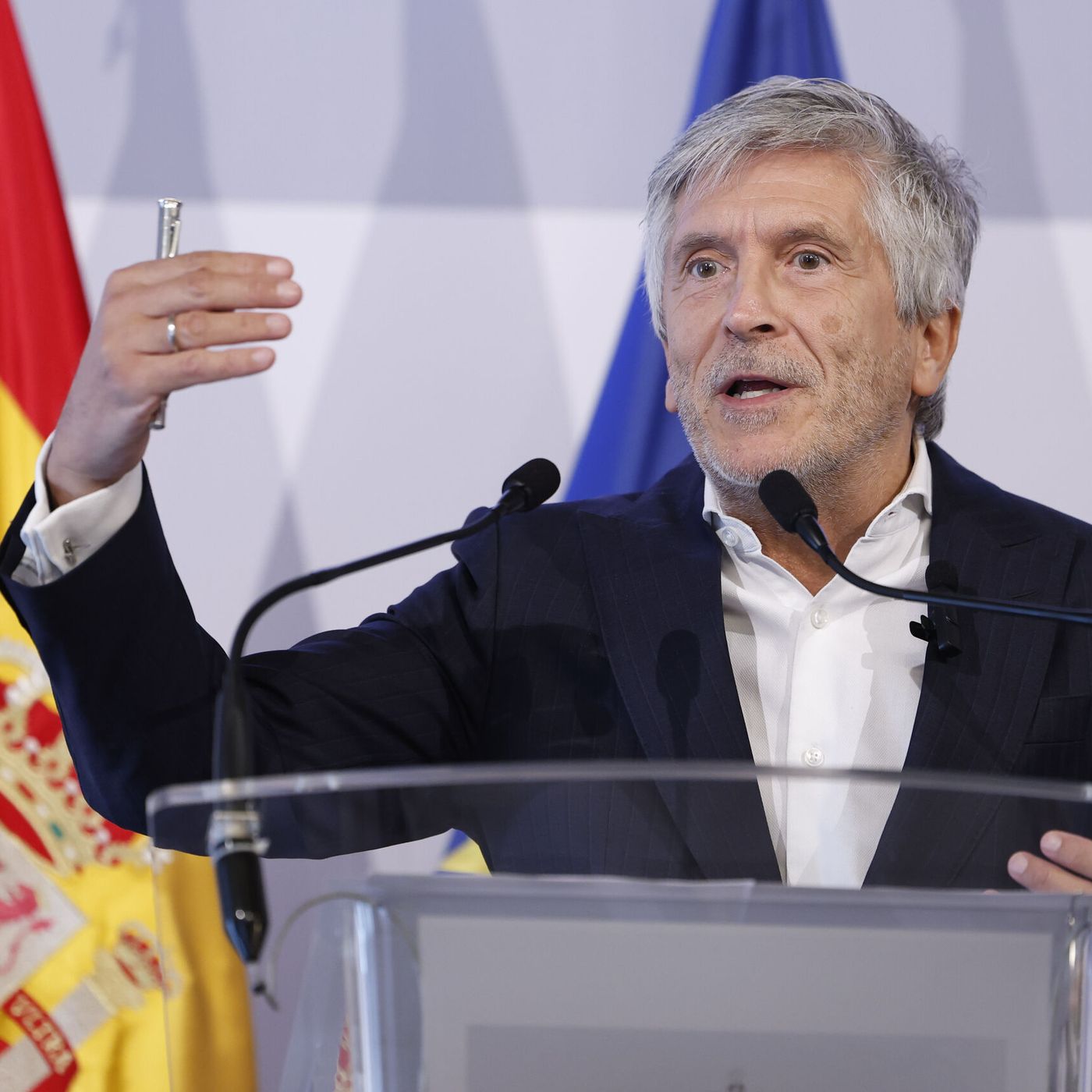 Es Noticia: Marlaska presume de trabajar con Marruecos y contradice al CNI episode artwork