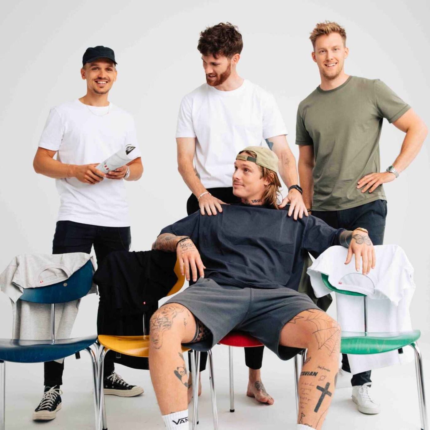Bare en T-shirt – De 4 musketerer fra løvens hule (genudsendelse) episode artwork