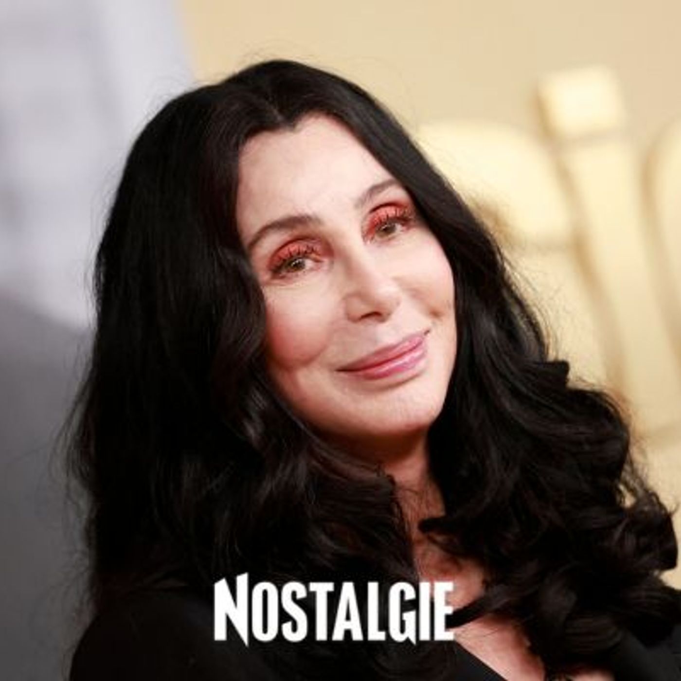 Journal de la Musique : Découvrez le premier single de Noël de Cher DJ Play a Christmas Song