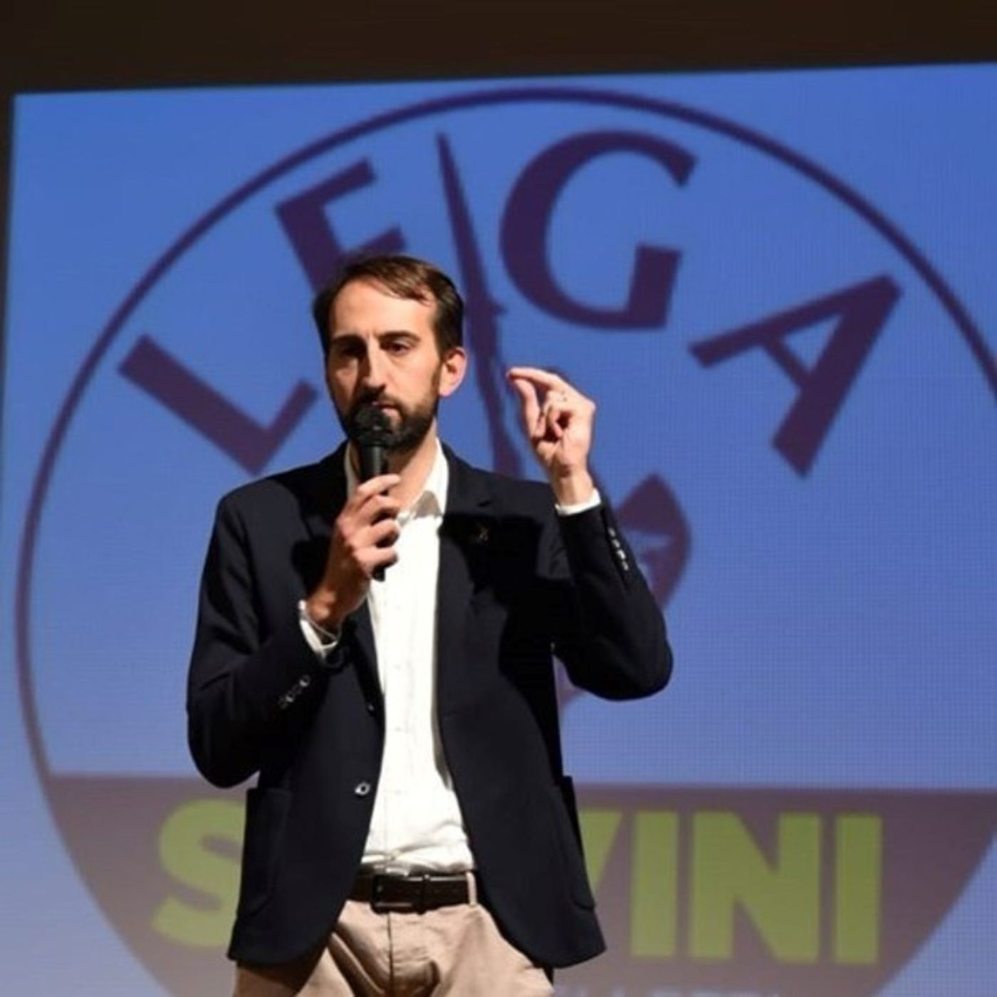 Il Sindaco fuori dal Comune.