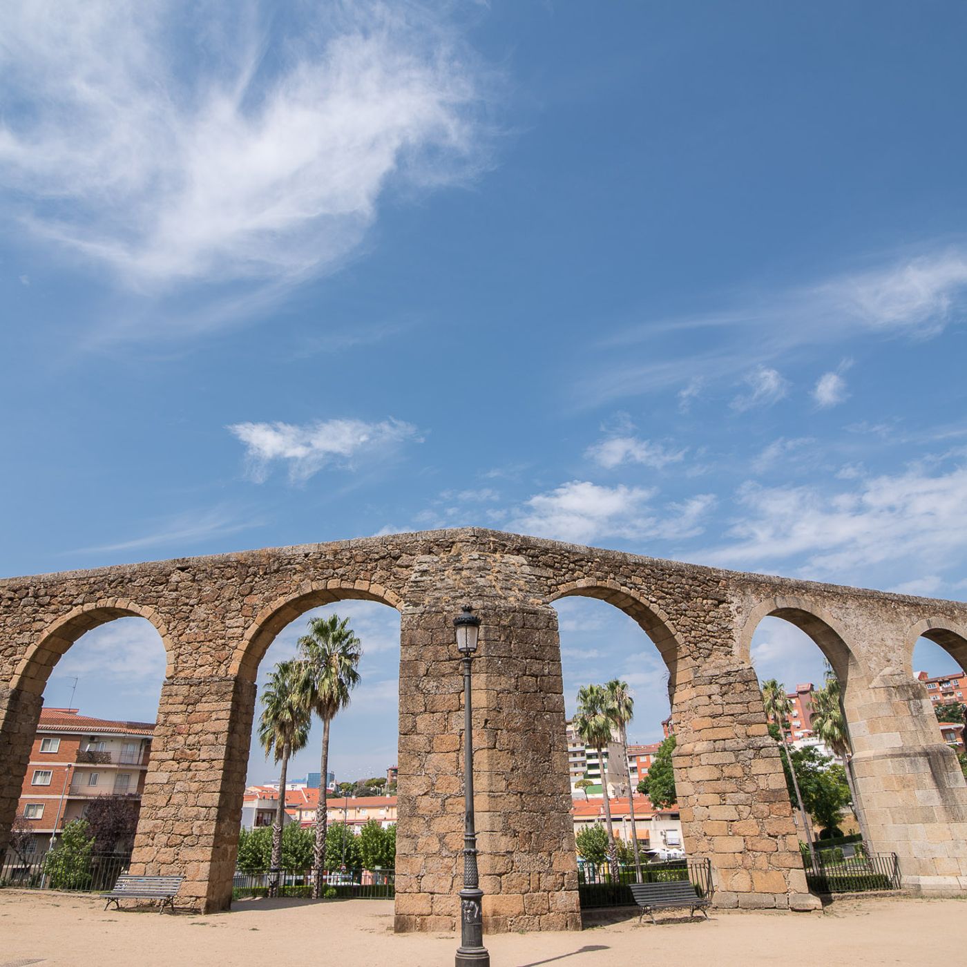 Cuando una ciudad que ni siquiera es capital de provincia lo tiene todo, incluso dos catedrales episode artwork