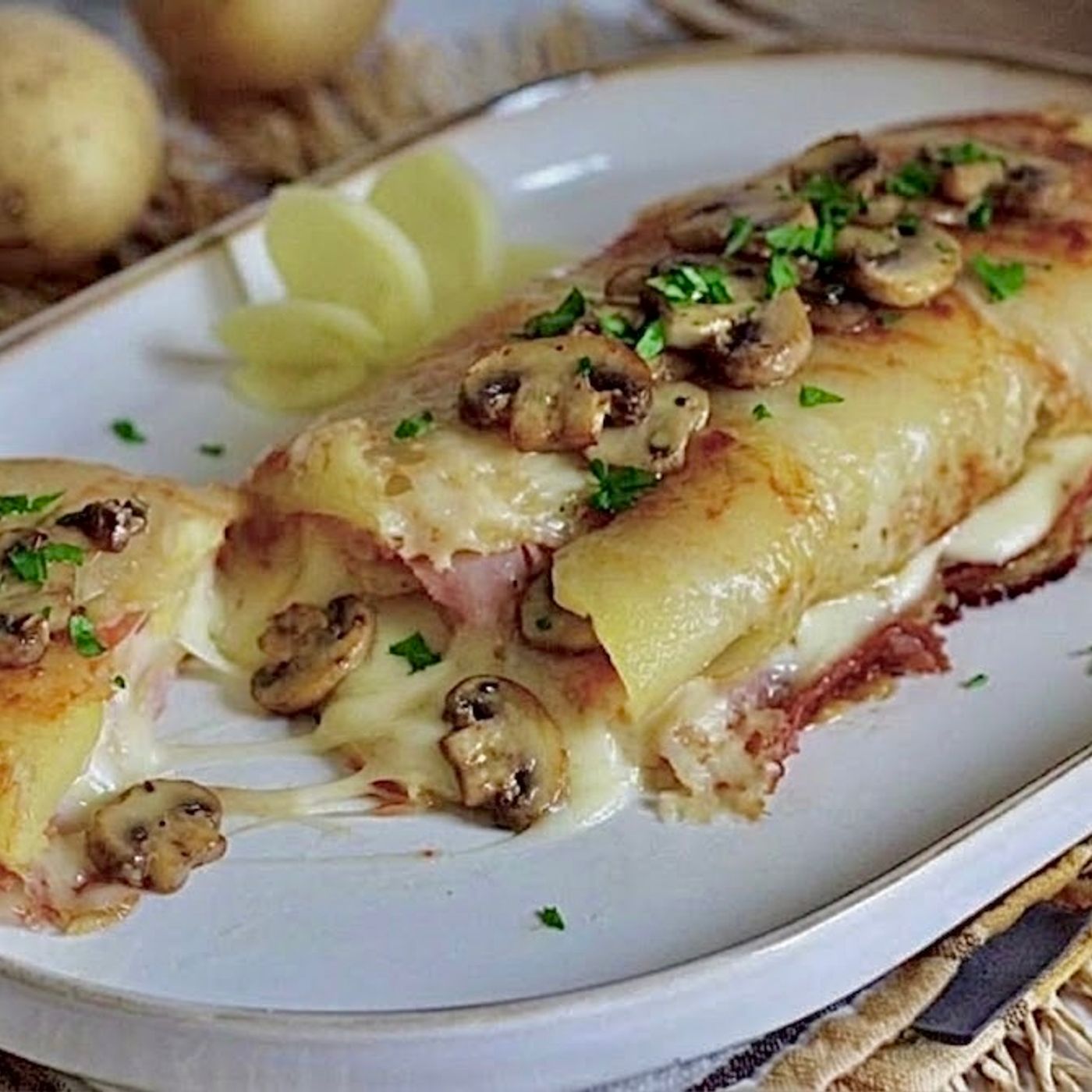 Rotolo patate funghi e formaggio furbo