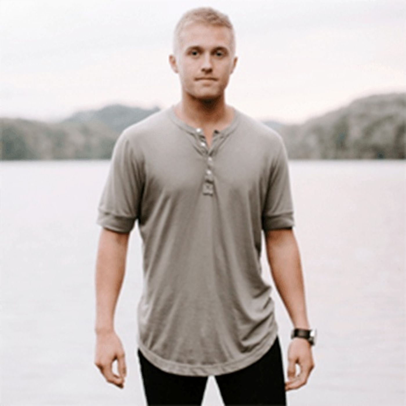 Artist Interviews on Maverick 100.9