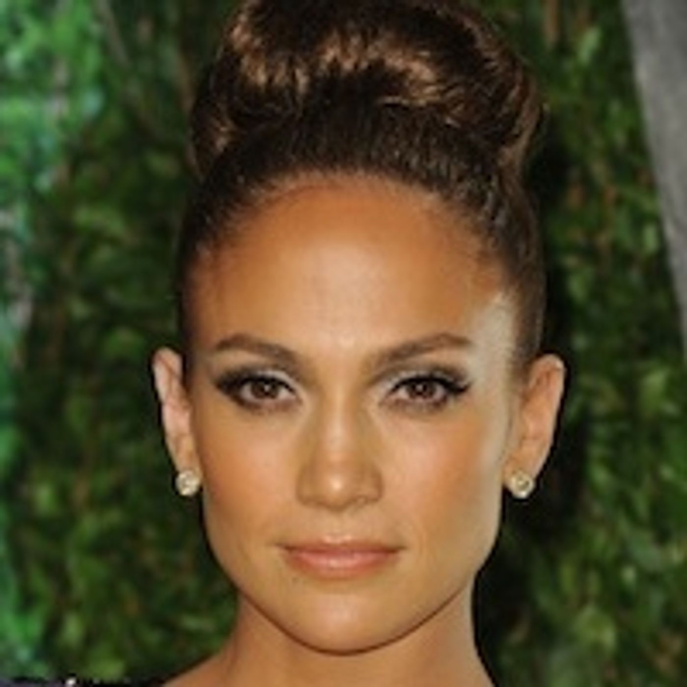 JLo gets a call from Maxwell episode artwork