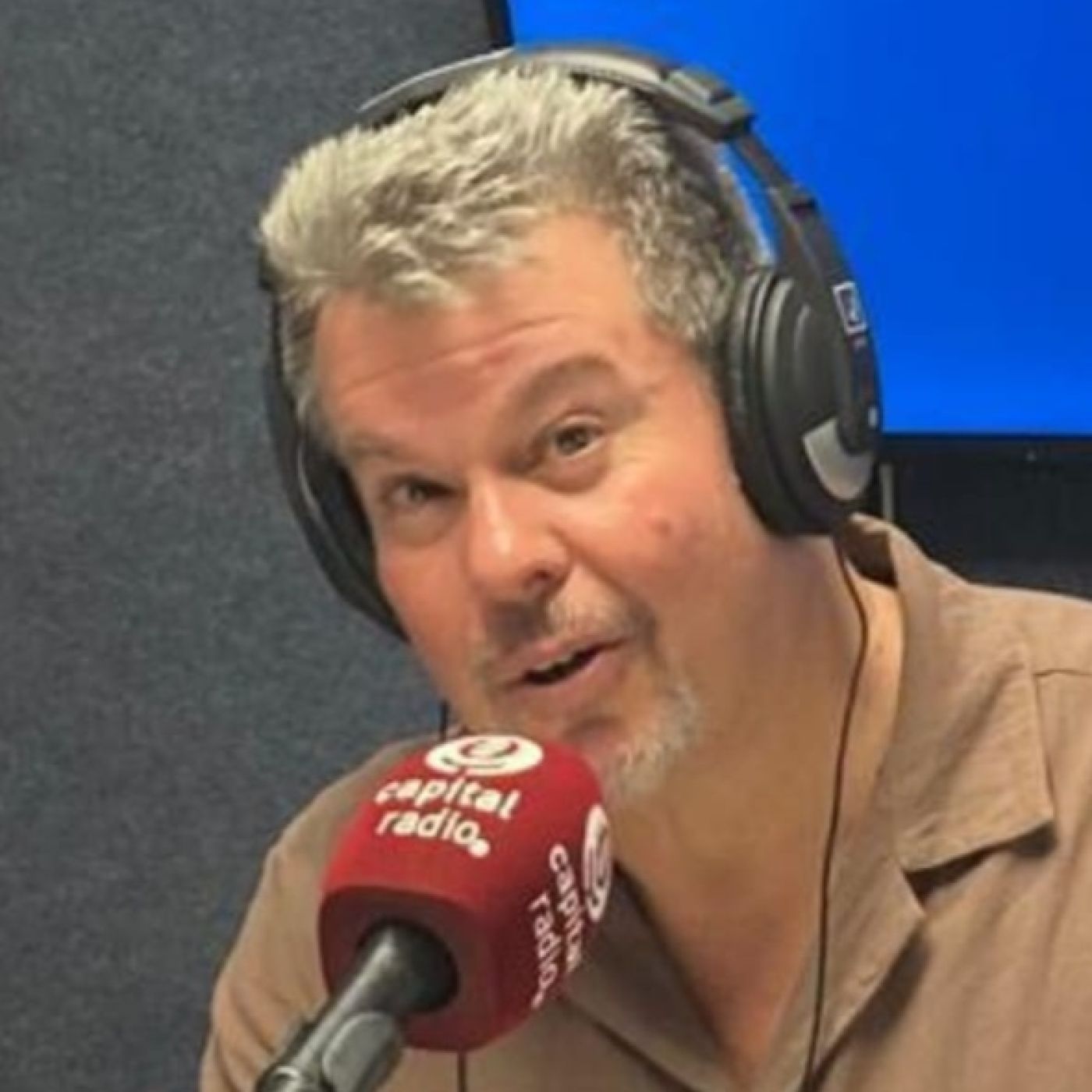La Diez Capital Radio