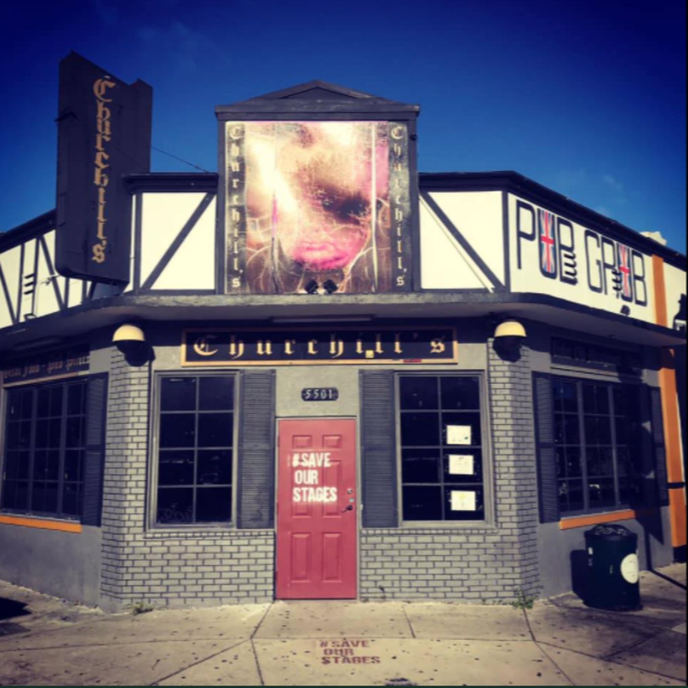 Ep. 1824: Churchill's Pub is Back!!!