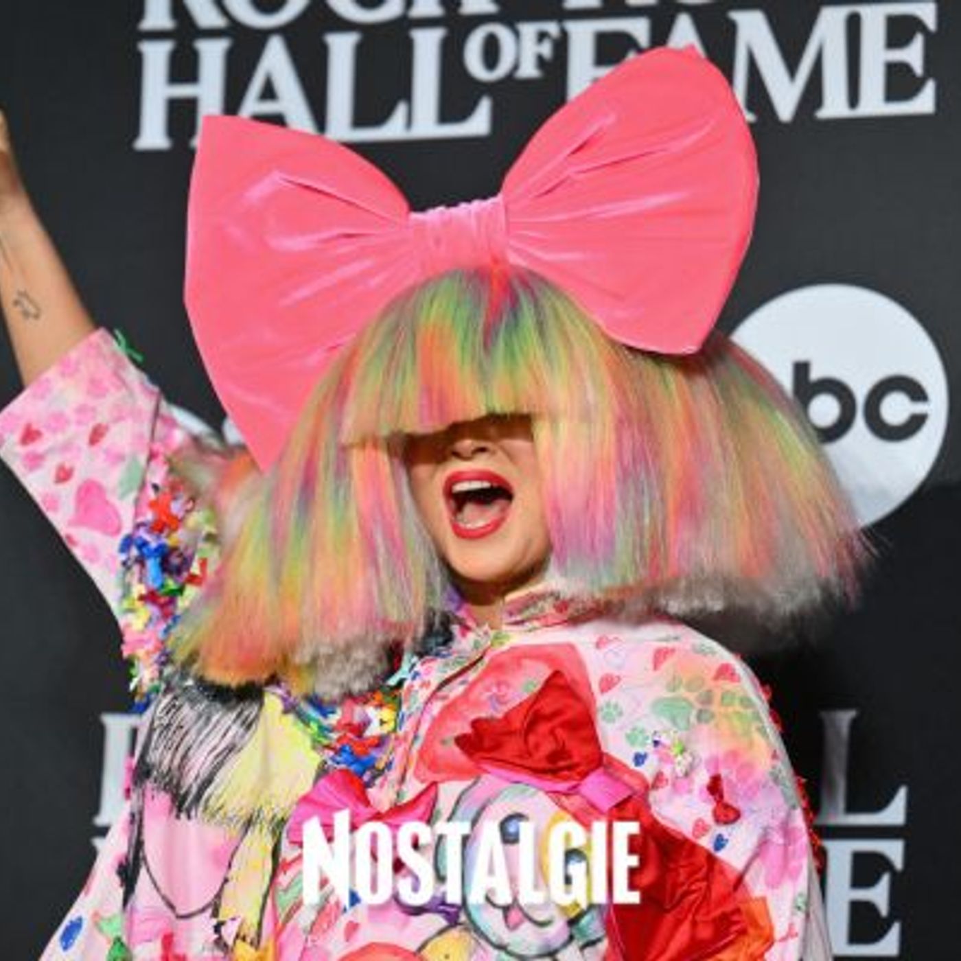 Journal de la Musique : Sia revient en duo avec Kylie Minogue pour Dance Alone