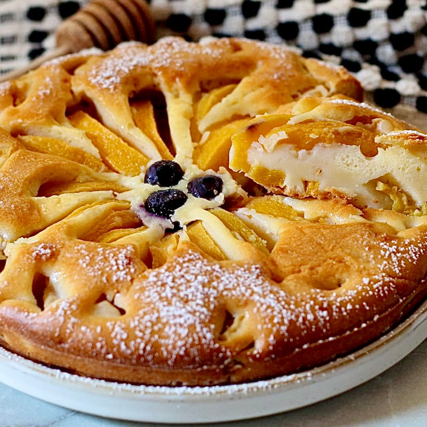 Il dolce fresco dell' estate, torta con pesche e yogurt che si scioglie in bocca. episode artwork