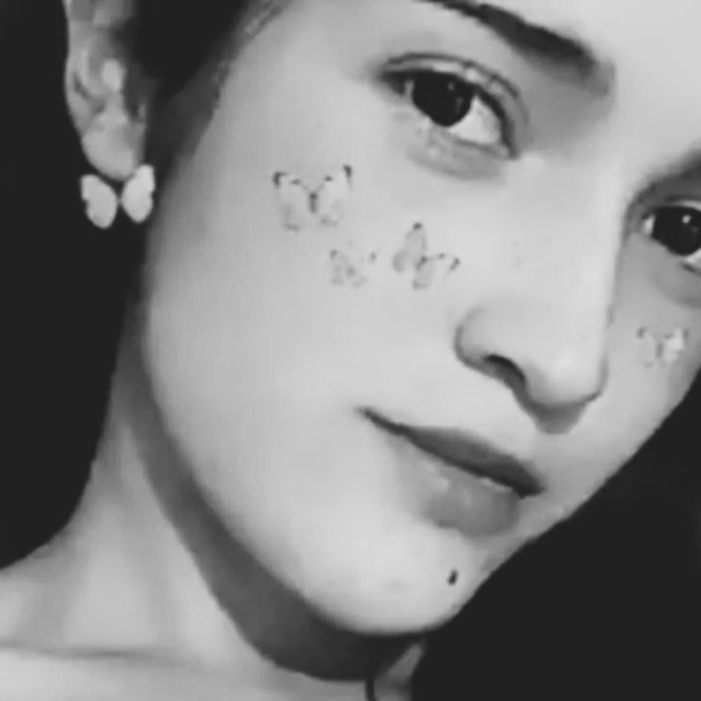 “Algo la obligó a ella para que se botara del carro”: madre de joven fallecida tras salir de un carro en movimiento episode artwork