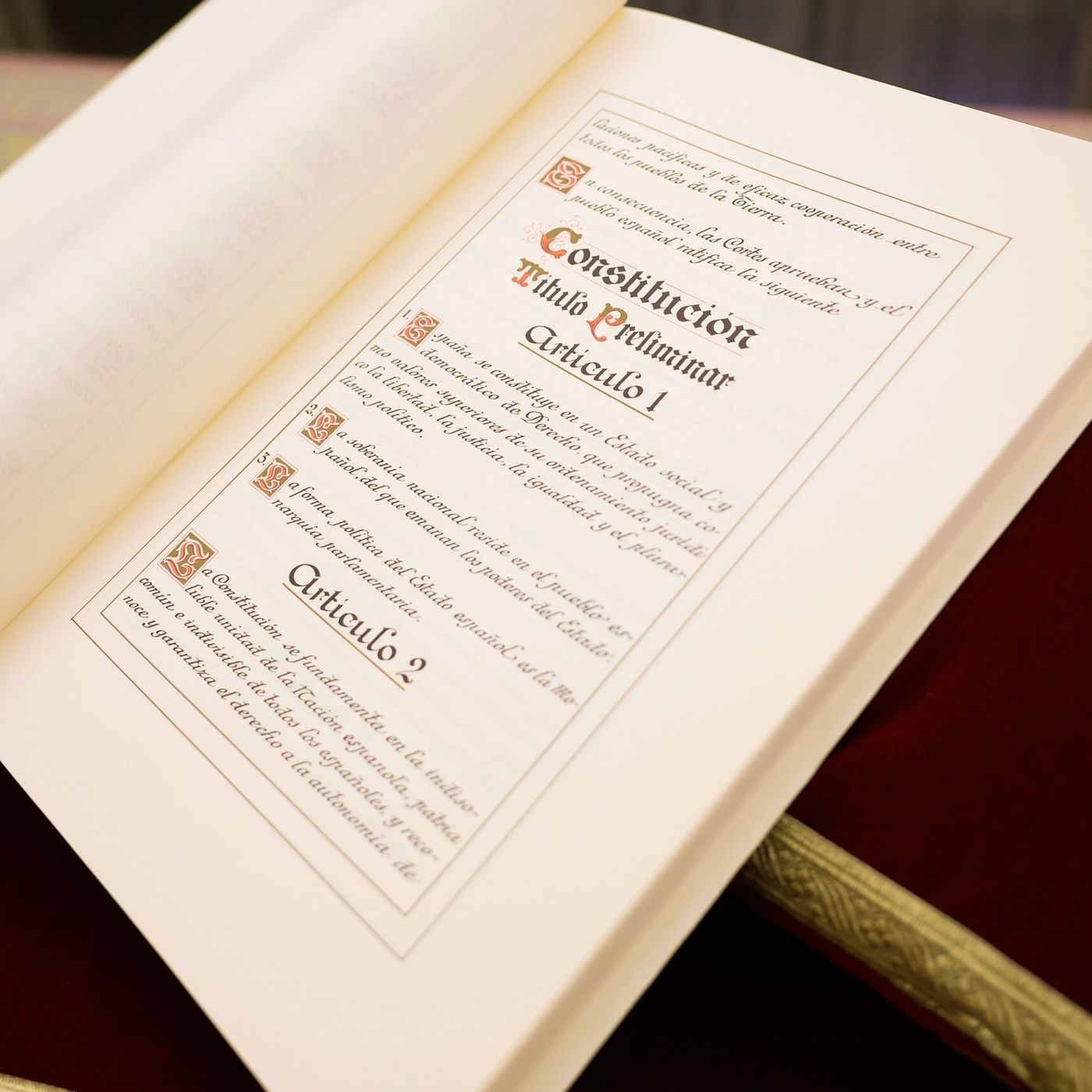 La Trinchera de Llamas del 06/12/2025 - 47 años de Constitución y el sanchismo decidido a ponerla en jaque