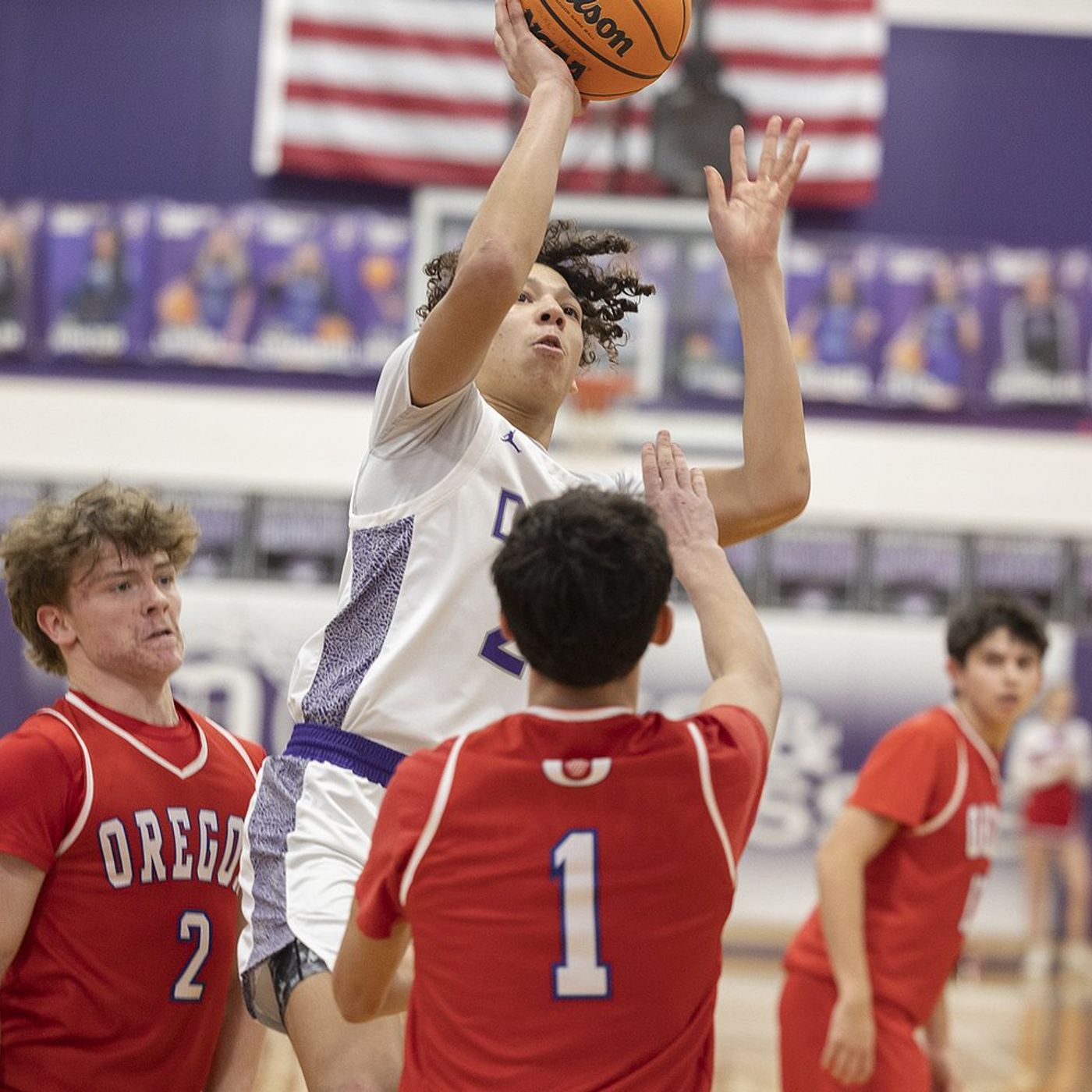 Hot start sends Dixon past Big Northern rival Oregon episode artwork