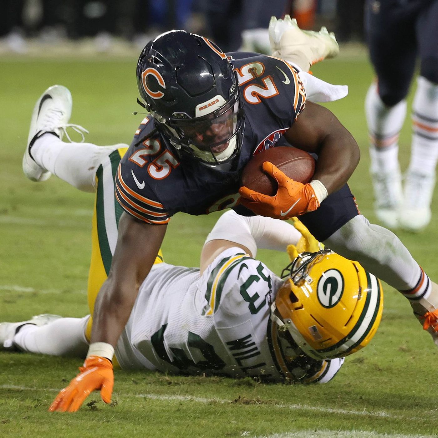 Chicago Bears training camp update: Kyle Monangai leaves with injury, Ozzy Trapilo returns episode artwork
