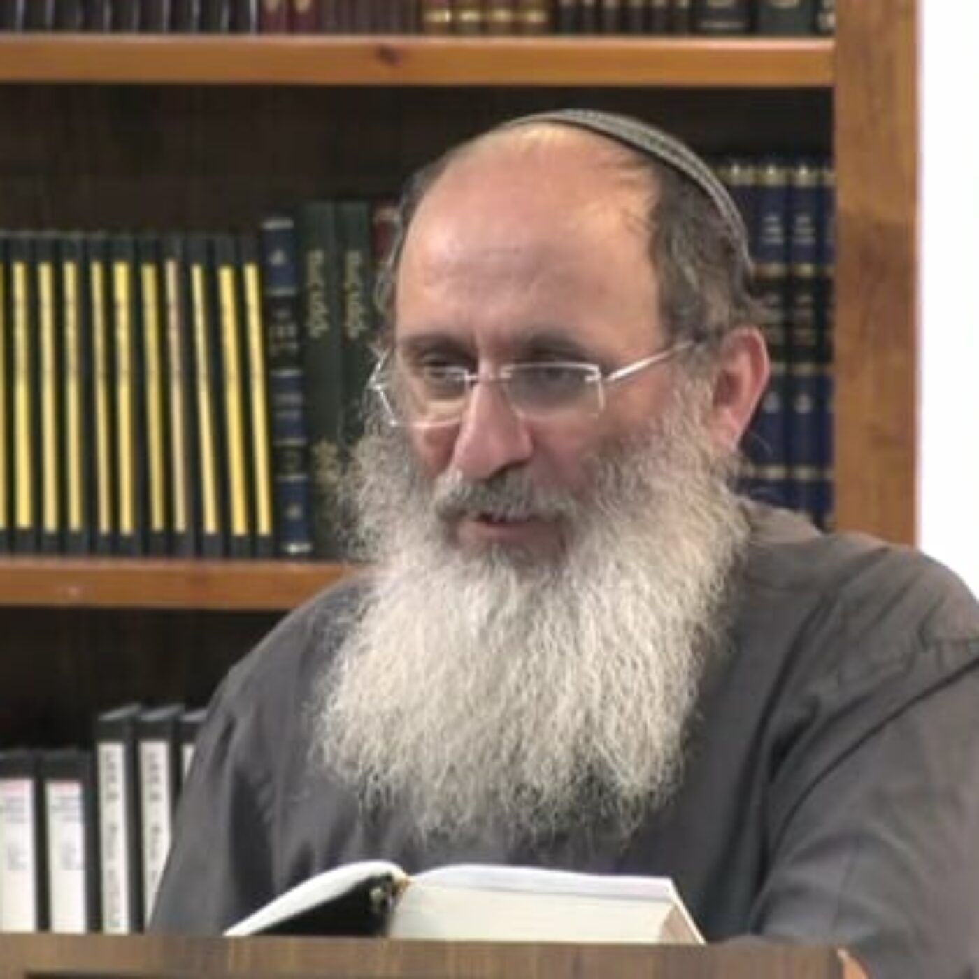 "הוא ישלח מלאכו לפניך" – היכן המלאך ? | הרב אורי עמוס שרקי