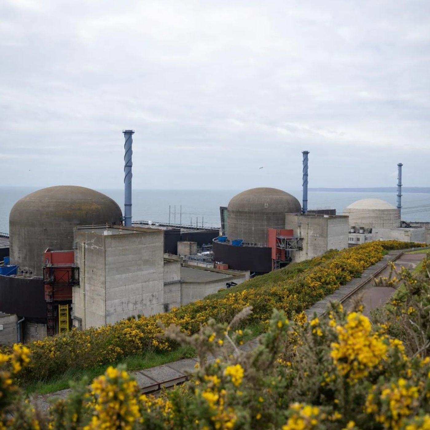 Francia24: Reattore nucleare di Flamanville: ci hanno mentito? - Sciopero SNCF il 18 settembre - Bayrou Sotto Assedio, il PS Sogna Matignon