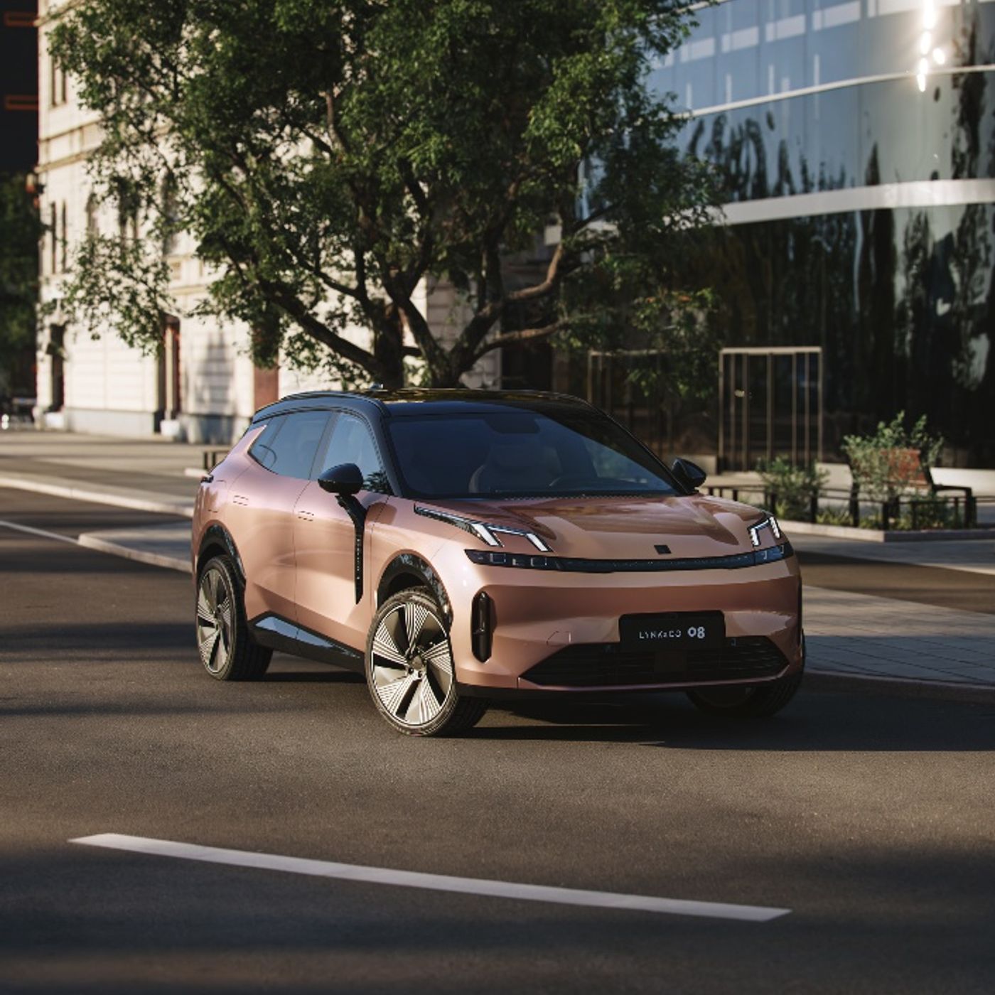 Lynk & Co 08 - La nuova plug-in ibrida che punta su autonomia e concretezza