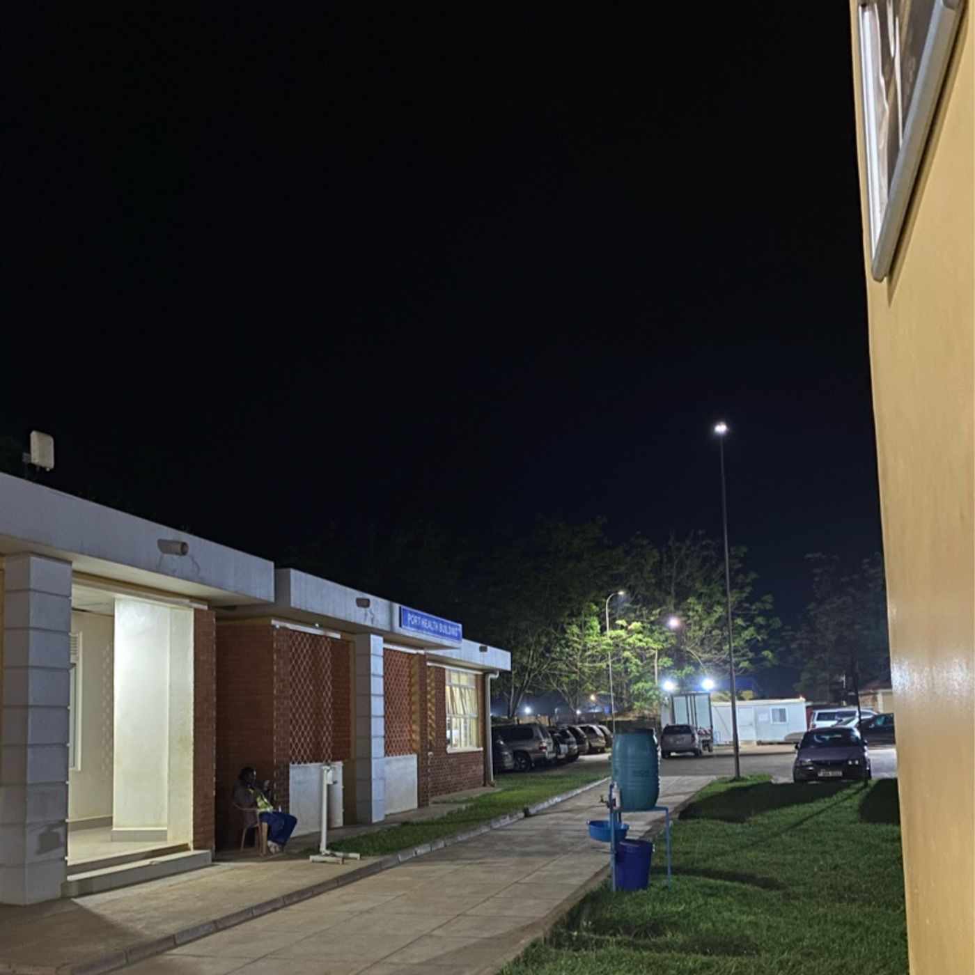 Episode 6 - L’étrangère aux mains de lumière ✨🕊️.