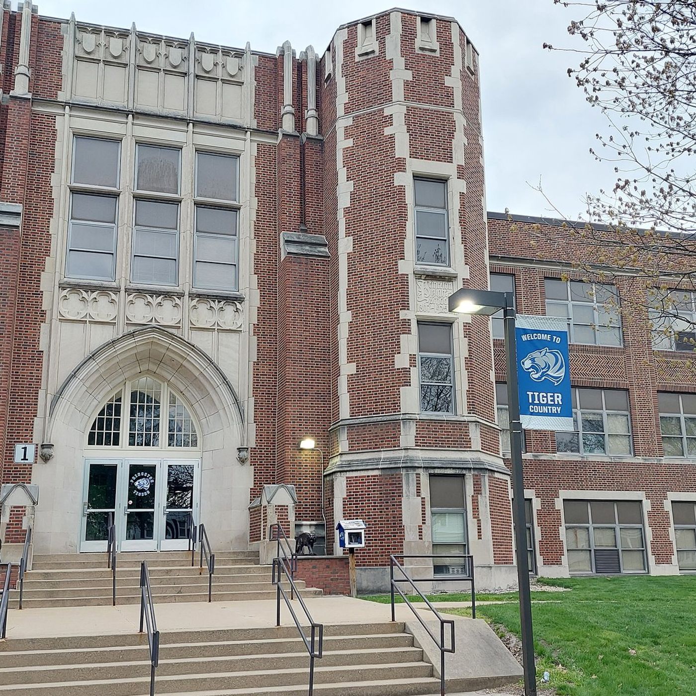 Princeton High alumnus endows $25 million scholarship fund episode artwork