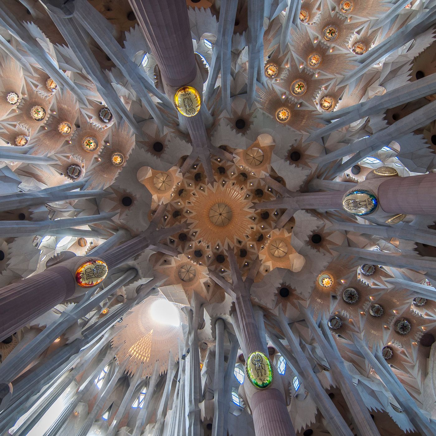 Especial Gaudí: las claves espirituales, lo mejor y lo menos mejor del genial arquitecto episode artwork