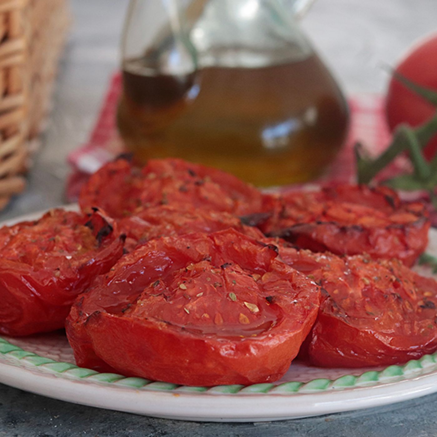 Pomodori in friggitrice ad aria