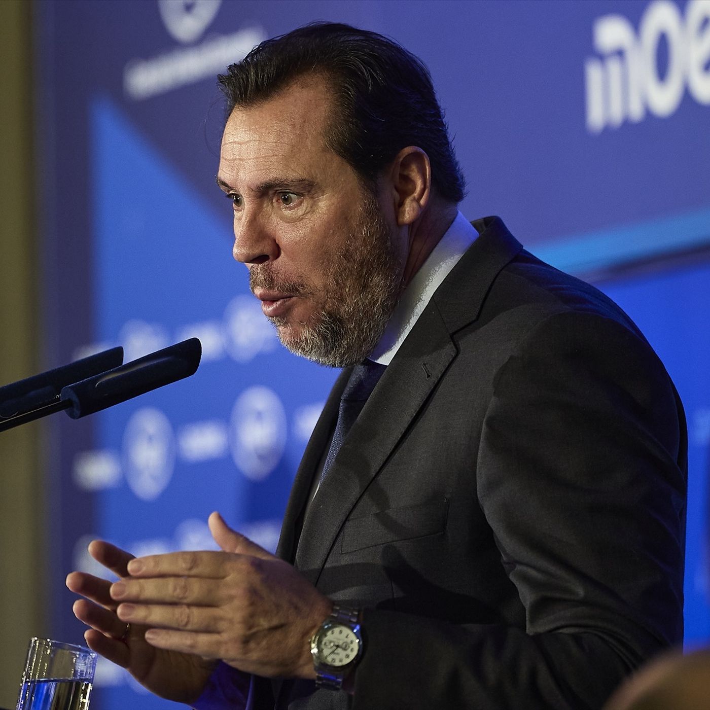 Las Noticias de La Mañana: ADIF desmanteló en julio la unidad de prevención de accidentes en infraestructuras