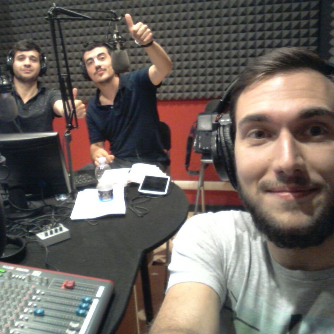 Fuori onda puntate estive - 22luglio2015 episode artwork