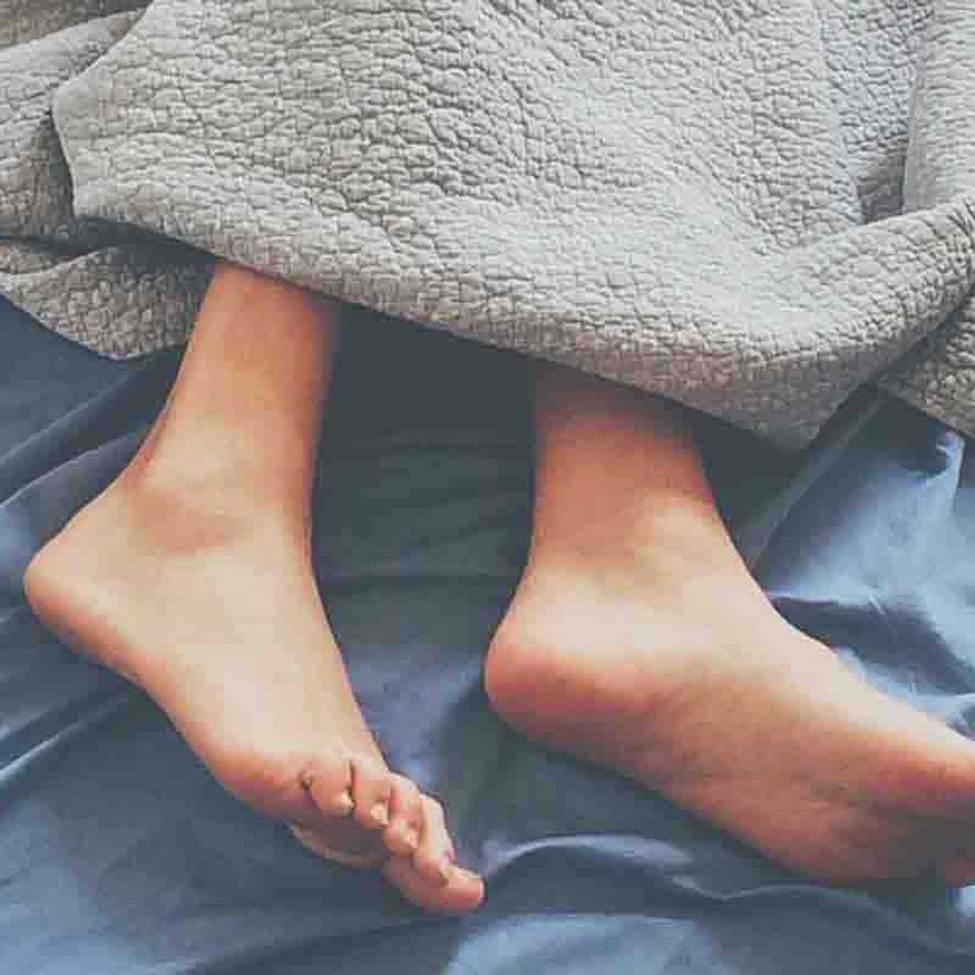 Historias de Miedo Agosto 26 de 2022 LA JALARON DE LOS PIES