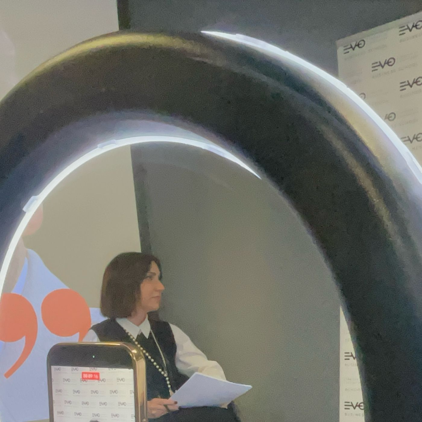 Perché seguiamo sempre lo stesso copione cover art