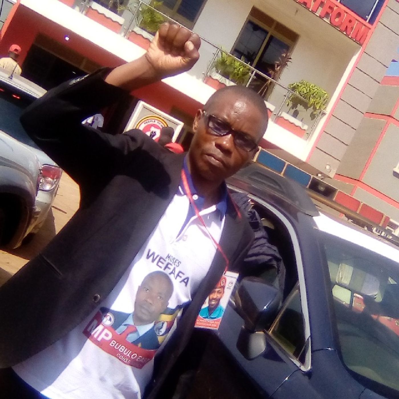 Hon wefafa Moses explaining