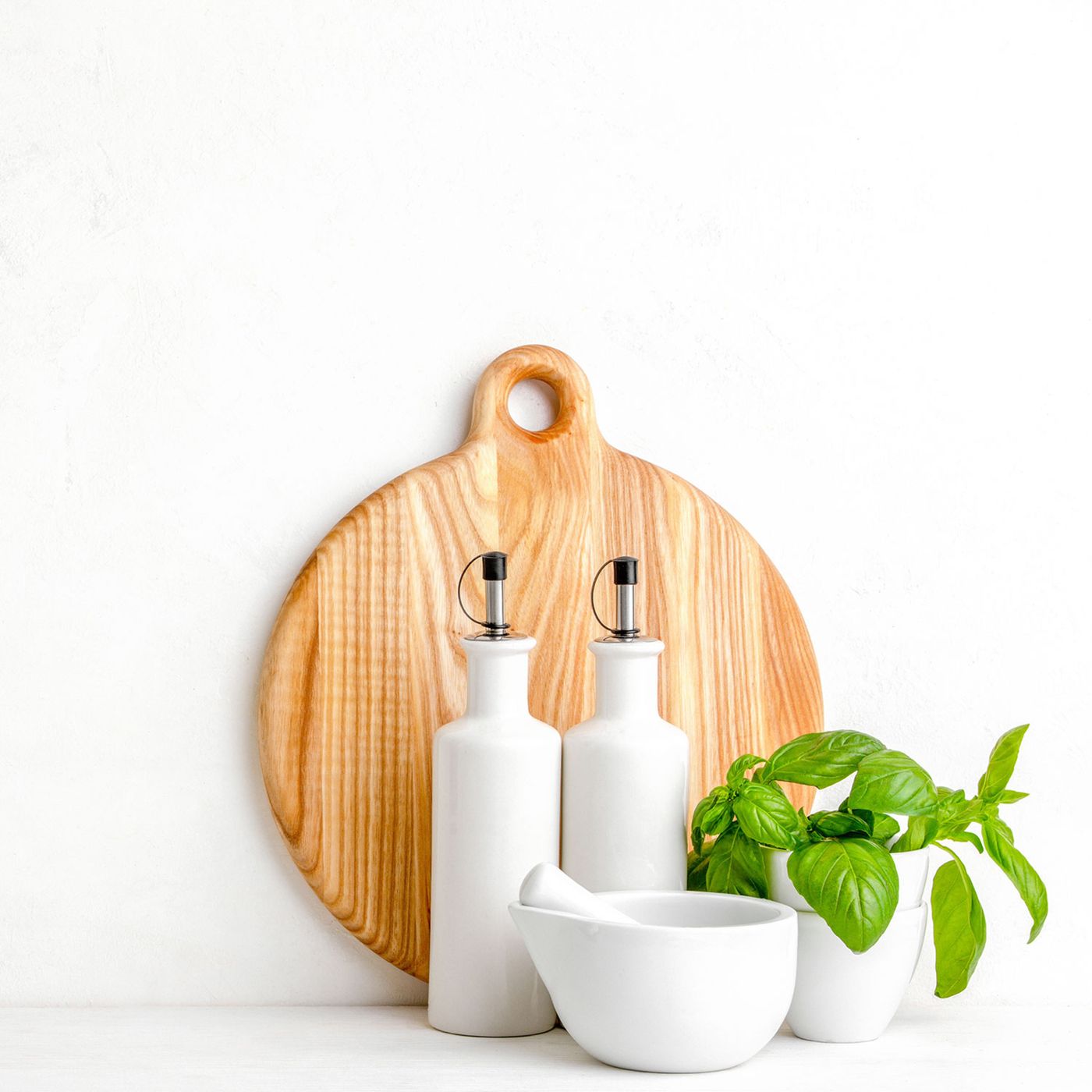 Expert Home Organising Tips with Mariano on 'Declutter and Thrive episode artwork