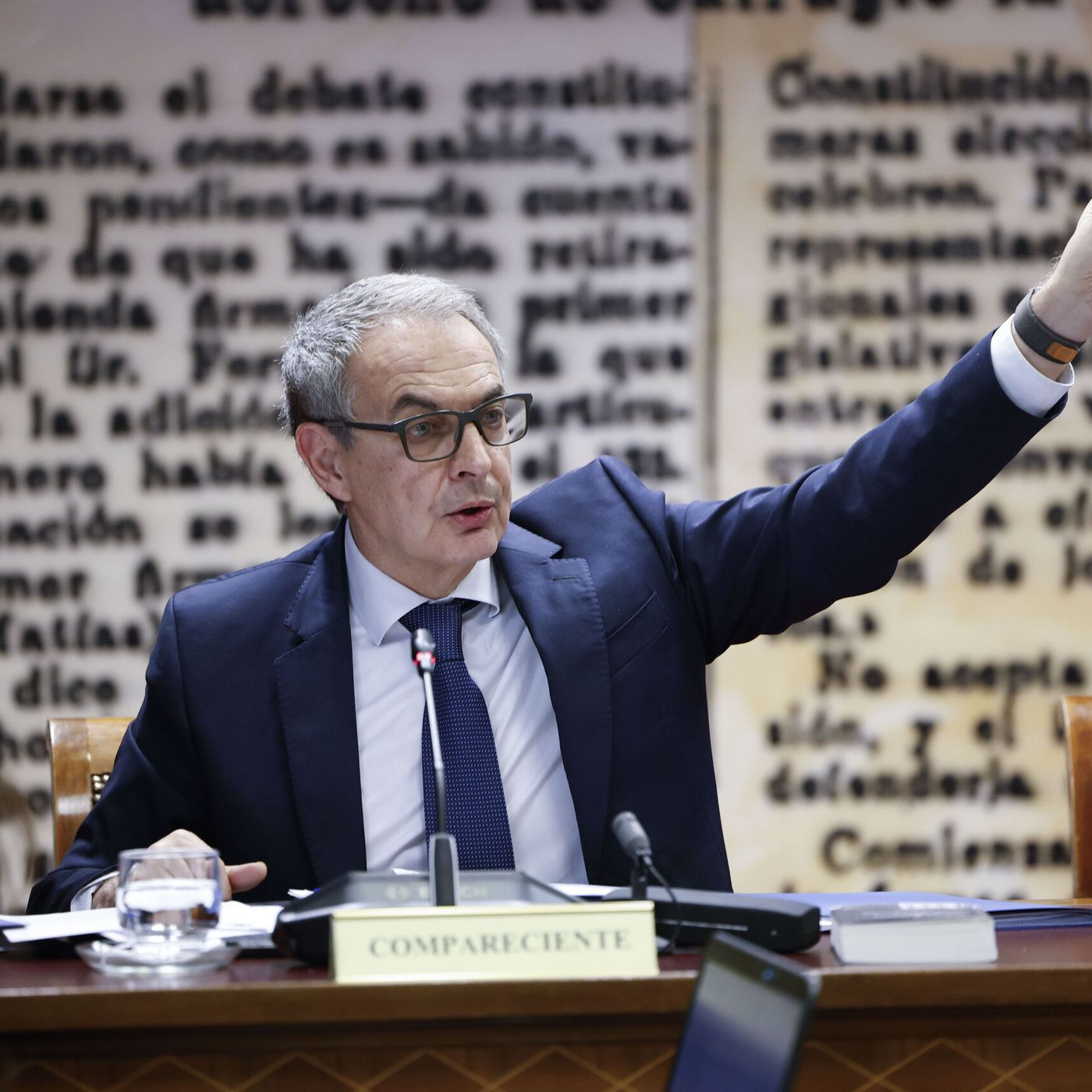 Las Noticias de La Mañana: Zapatero no recuerda quién le pagaba ni por qué