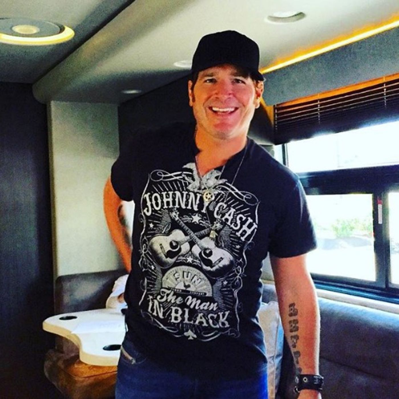 WFLR Featured Artist-Jerrod Niemann Interview episode artwork