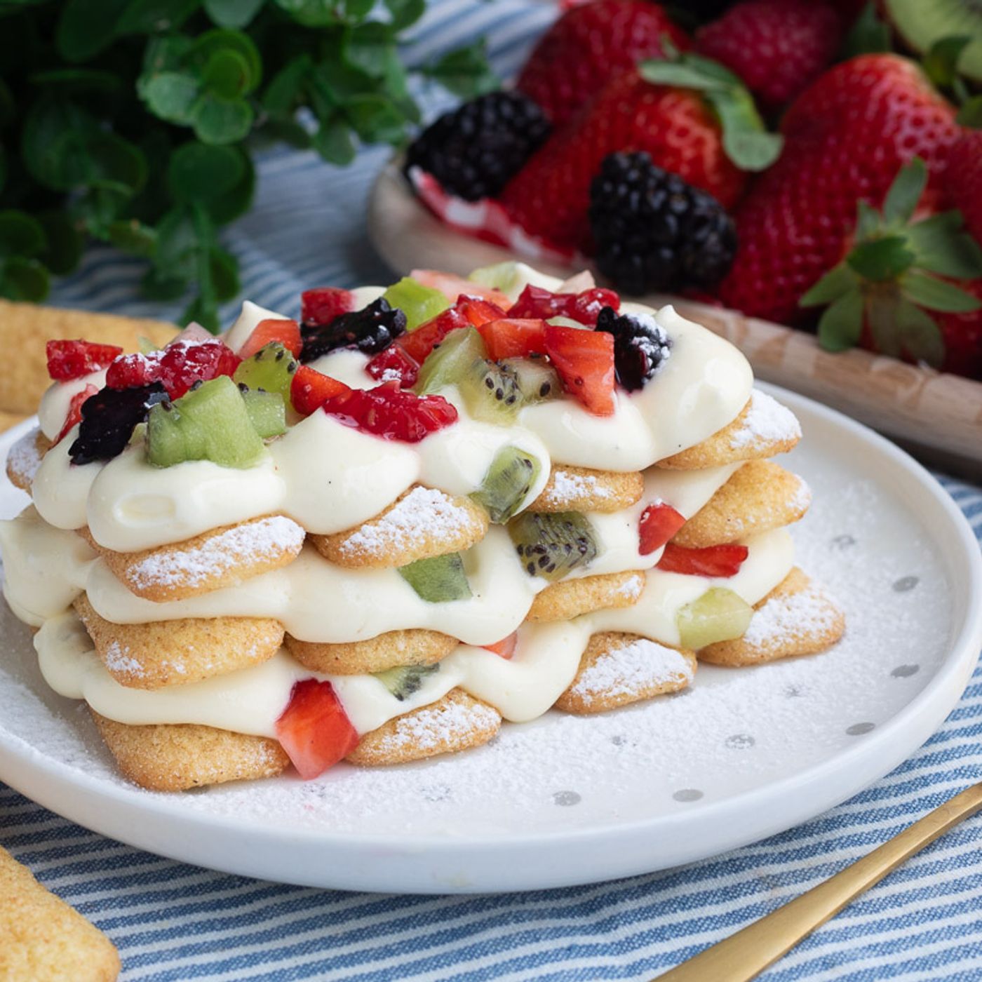 Tiramisù con frutta fresca episode artwork