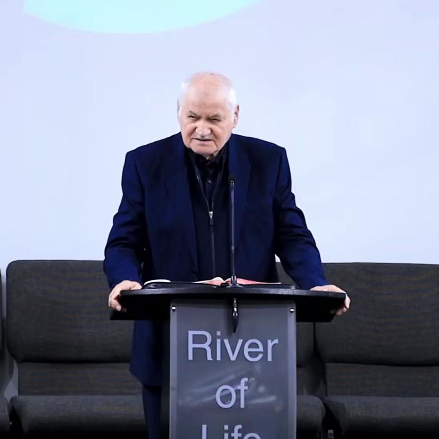 Cum să călcăm pe urmele lui Hristos? - Vasile Hozan