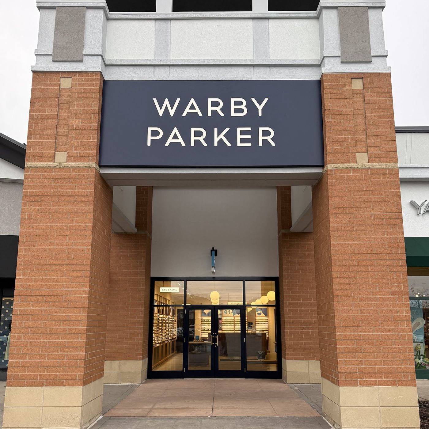 Warby Parker glasses retailer to open new store in Geneva Commons