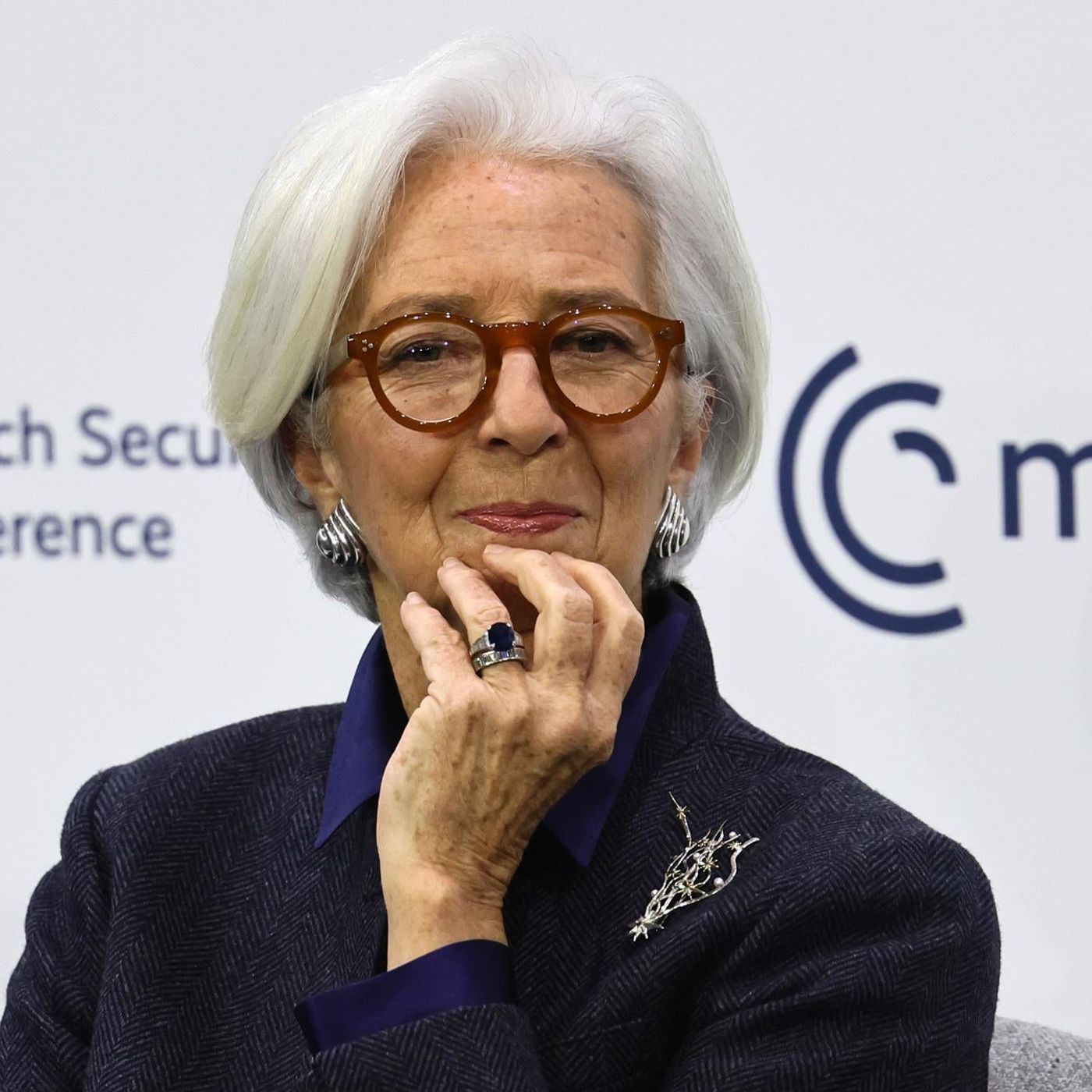La Brújula de la Economía: El pulso de Lagarde por la inversión europea y la importancia de la educación financiera (16/02/26) episode artwork
