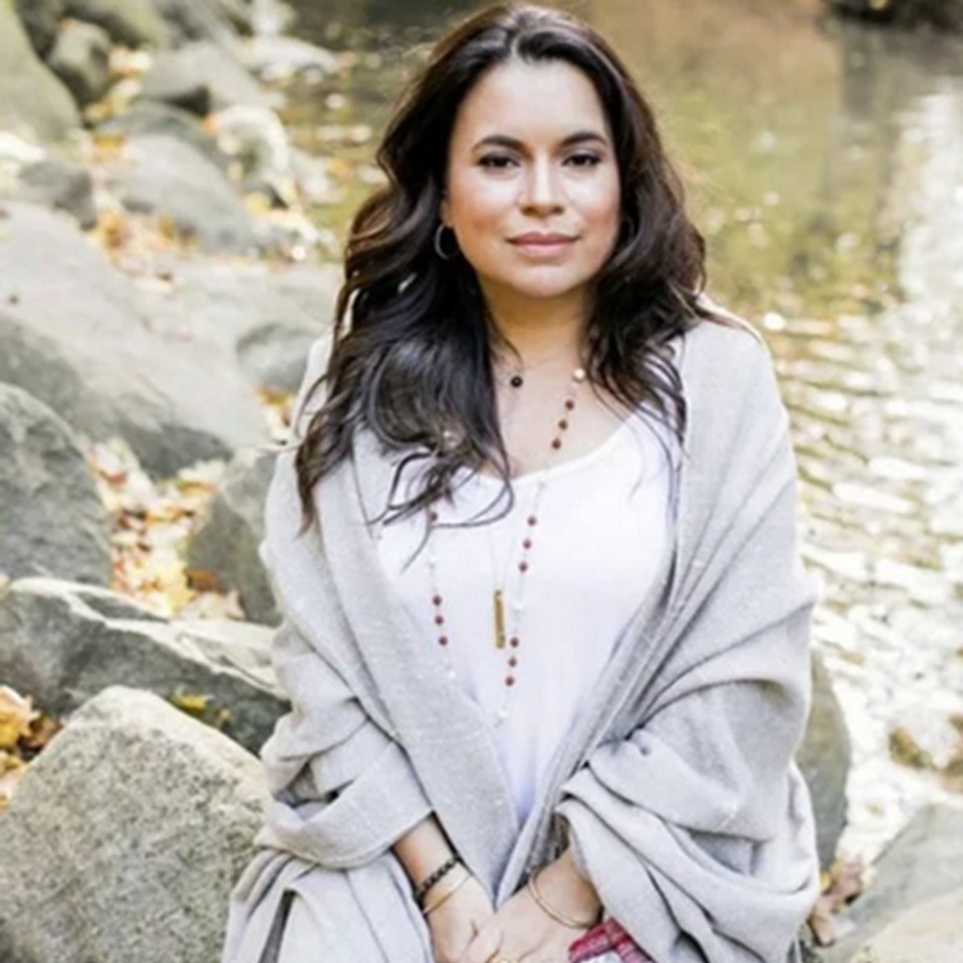 Rob McConnell Interviews - VIVIAN OSAL - Spiritual Teacher, Trance Channeler, and Energy Healer